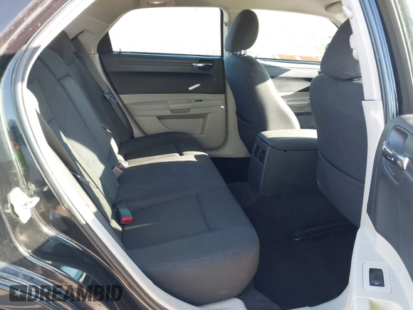 2007 Chrysler 300 with VIN 2C3KA43R87H691098, listed as a IAAI auction lot 41807592 with 99,208 mi miles. Bid and sale history available at carsss.com. Image 8.