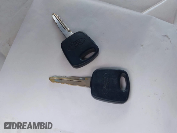 2003 Ford Excursion с VIN 1FMSU45F33EA35667, выставлен на аукционе IAAI как лот 40682023 с пробегом 279 381 миль миль и . История ставок и продаж доступна на DreamBid. Изображение 11.