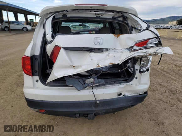 2017 Honda Pilot EX with VIN 5FNYF6H38HB031383, listed as a Copart auction lot 45213375 with 91,290 mi miles and Salvage Title. Bid and sale history available at DreamBid. Image 6.