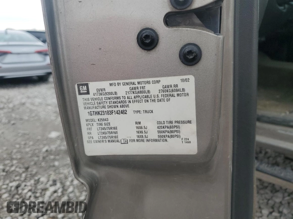 2003 GMC Sierra 2500HD SLT z VIN 1GTHK23183F142482, wystawiony jako Copart lot #51675765 z przebiegiem 198 316 mil mil oraz Szkoda całkowita • Salvage title. Historia ofert i sprzedaży dostępna na DreamBid. Obrazek 12.