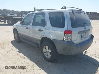 2005 Ford Escape XLS Value with VIN 1FMYU02Z35KD14123, listed as a IAAI auction lot 41989367 with 255,422 mi miles. Bid and sale history available at carsss.com. Image 3.
