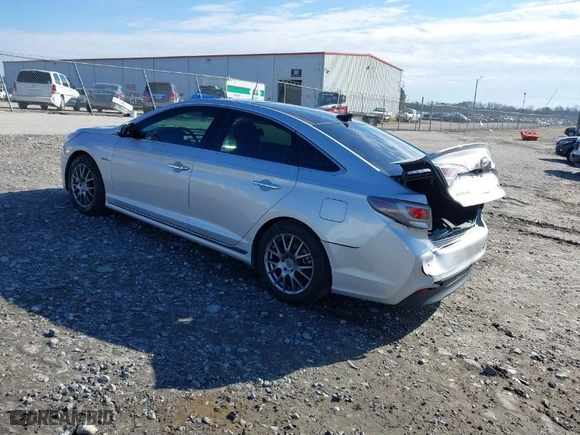 2016 Hyundai Sonata Hybrid Limited with VIN KMHE34L10GA018216, listed as a IAAI auction lot 41281991 with 129,429 mi miles. Bid and sale history available at carsss.com. Image 3.
