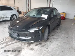 2025 Tesla Model 3 Long Range с VIN 5YJ3E1EB9SF915531, выставлен на аукционе IAAI как лот 42191805 с пробегом 3 333 миль миль и . История ставок и продаж доступна на DreamBid. Изображение 19.