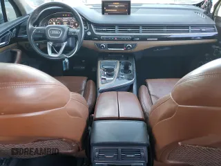 2017 Audi Q7 Prestige z VIN WA1VAAF7XHD054613, wystawiony jako Copart lot #49283225 z przebiegiem 132 181 mil mil oraz Szkoda całkowita • Salvage title. Historia ofert i sprzedaży dostępna na DreamBid. Obrazek 8.