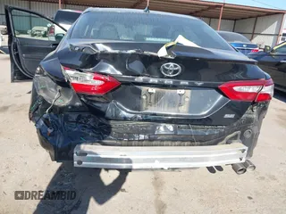 2019 Toyota Camry LE z VIN 4T1B11HK5KU746677, wystawiony jako IAAI lot #41968272 z przebiegiem 78 064 mil mil oraz . Historia ofert i sprzedaży dostępna na DreamBid. Obrazek 6.