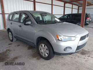 2010 Mitsubishi Outlander ES z VIN JA4AS2AWXAZ004027, wystawiony jako IAAI lot #42462754 z przebiegiem 105 727 mil mil oraz . Historia ofert i sprzedaży dostępna na DreamBid. Obrazek 1.