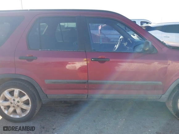 2005 Honda CR-V LX with VIN SHSRD785X5U347177, listed as a IAAI auction lot 41588922 with 238,121 mi miles. Bid and sale history available at carsss.com. Image 13.