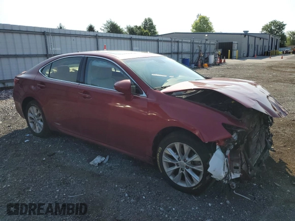 2014 Lexus ES 300h with VIN JTHBW1GG1E2040792, listed as a Copart auction lot 62398385 with Not provided miles and Salvage title. Bid and sale history available at DreamBid. Image 4.