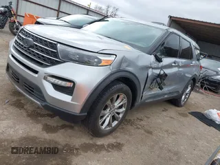 2020 Ford Explorer XLT with VIN 1FMSK8DH3LGC80022, listed as a IAAI auction lot 41827820 with 59,886 mi miles. Bid and sale history available at carsss.com. Image 17.
