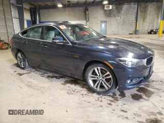 2018 BMW 3 Series 330i xDrive with VIN WBA8Z9C51JG828083, listed as a Copart auction lot 86483354 with 70,475 mi miles and Salvage Title. Bid and sale history available at carsss.com. Image 4.