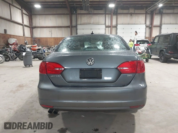 2014 Volkswagen Jetta SEL с VIN 3VWL17AJ6EM372759, выставлен на аукционе IAAI как лот 42305046 с пробегом 99 645 миль миль и . История ставок и продаж доступна на DreamBid. Изображение 17.