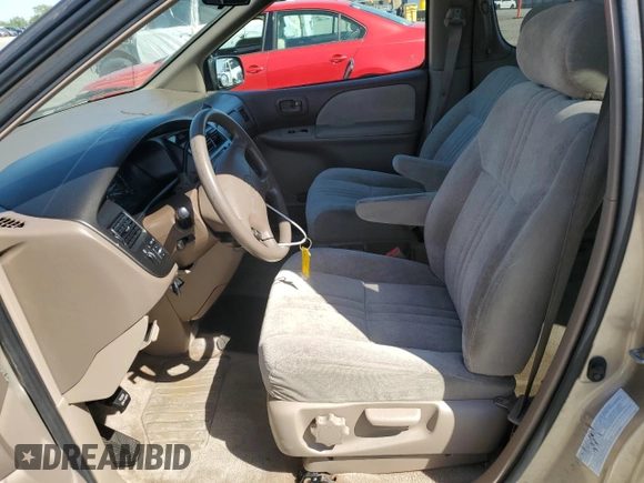 2000 Toyota Sienna CE with VIN 4T3ZF19C1YU305698, listed as a Copart auction lot 52049075 with 230,983 mi miles and Clean Title. Bid and sale history available at carsss.com. Image 7.