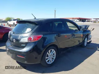 2012 Mazda 3 i Touring z VIN JM1BL1L87C1593877, wystawiony jako IAAI lot #41839090 z przebiegiem 175 624 mil mil oraz . Historia ofert i sprzedaży dostępna na DreamBid. Obrazek 4.