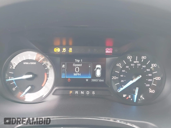 2018 Ford Explorer XLT z VIN 1FM5K7D82JGB56585, wystawiony jako IAAI lot #42129728 z przebiegiem 39 007 mil mil oraz . Historia ofert i sprzedaży dostępna na DreamBid. Obrazek 7.