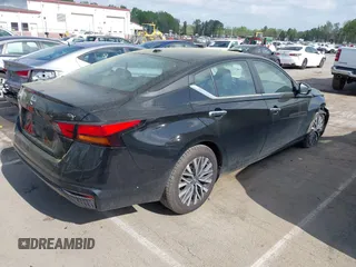 2024 Nissan Altima SV with VIN 1N4BL4DV3RN409614, listed as a IAAI auction lot 41970274 with 23,111 mi miles and . Bid and sale history available at DreamBid. Image 4.