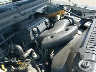2005 Ford F-250 XL z VIN 1FTSX21505EC51010, wystawiony jako IAAI lot #42168068 z przebiegiem 331 979 mil mil oraz . Historia ofert i sprzedaży dostępna na DreamBid. Obrazek 19.