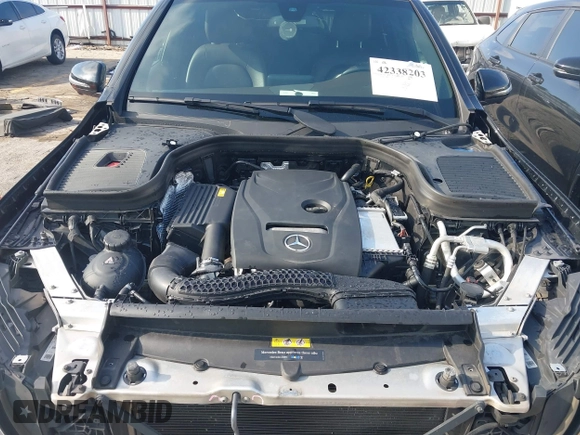 2018 Mercedes-Benz GLC 300 with VIN WDC0G4JB8JV086823, listed as a IAAI auction lot 42338203 with 114,000 mi miles and . Bid and sale history available at DreamBid. Image 10.