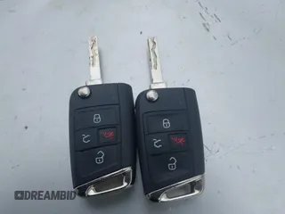 2018 Volkswagen Tiguan SEL с VIN 3VV3B7AX6JM213577, выставлен на аукционе IAAI как лот 42303230 с пробегом 30 328 миль миль и . История ставок и продаж доступна на DreamBid. Изображение 11.
