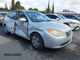 2009 Hyundai Elantra SE z VIN KMHDU46D89U711633, wystawiony jako IAAI lot #42239722 z przebiegiem 156 270 mil mil oraz . Historia ofert i sprzedaży dostępna na DreamBid. Obrazek 1.