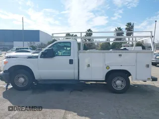 2016 Ford Super Duty F-250 SRW XL with VIN 1FDBF2A66GEC26011, listed as a IAAI auction lot 41383279 with 81,996 mi miles. Bid and sale history available at carsss.com. Image 14.