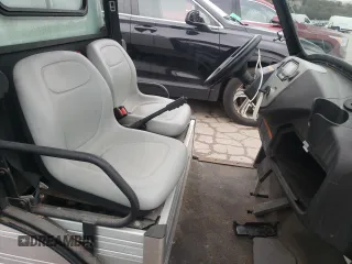 2017 Smart fortwo with VIN 5J5L726B1HA828317, listed as a Copart auction lot 81424134 with Not Provided miles and Clean Title. Bid and sale history available at DreamBid. Image 10.