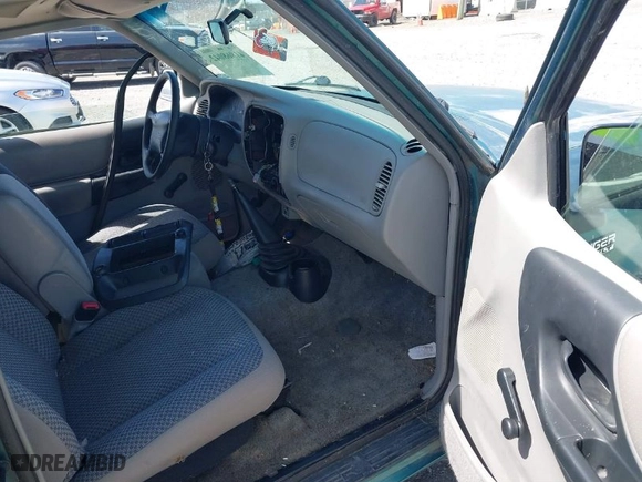 1998 Ford Ranger XL with VIN 1FTYR14C2WTA25220, listed as a IAAI auction lot 41868042 with 257,705 mi miles. Bid and sale history available at carsss.com. Image 5.