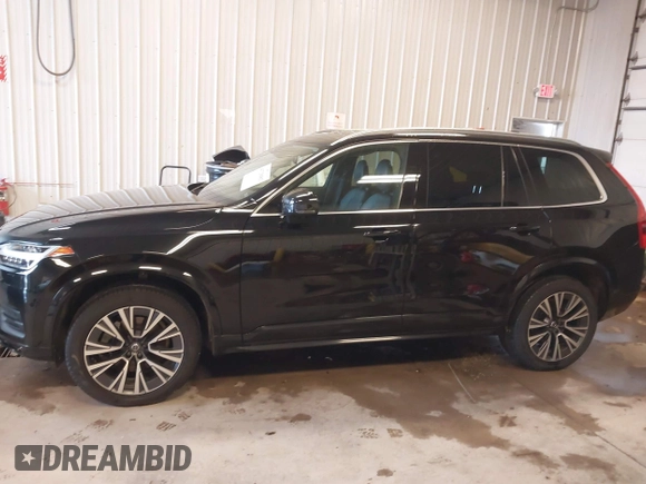 2022 Volvo XC90 Momentum with VIN YV4102PK8N1797278, listed as a IAAI auction lot 41720482 with 46,172 mi miles. Bid and sale history available at carsss.com. Image 14.