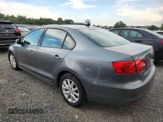 2011 Volkswagen Jetta SE with VIN 3VWDZ7AJ7BM318475, listed as a Copart auction lot 63148335 with 125,266 mi miles and Clean title. Bid and sale history available at DreamBid. Image 2.