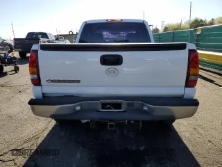 2001 Chevrolet Silverado 1500 LS with VIN 1GCEK19TX1E288438, listed as a Copart auction lot 55347945 with 215,060 mi miles and Clean Title. Bid and sale history available at DreamBid. Image 6.