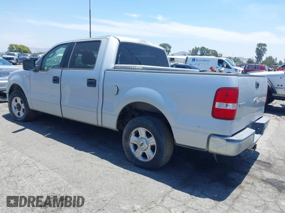 2004 Ford F-150 XLT z VIN 1FTPW12574KA94710, wystawiony jako IAAI lot #42505287 z przebiegiem 154 469 mil mil oraz . Historia ofert i sprzedaży dostępna na DreamBid. Obrazek 3.