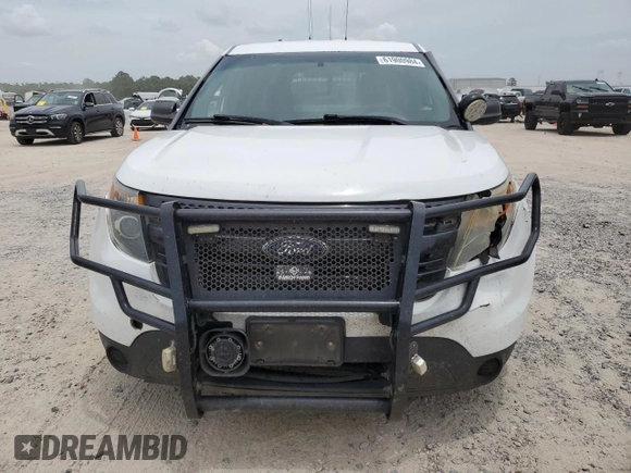 2015 Ford Utility Police Interceptor with VIN 1FM5K8AR7FGC66770, listed as a Copart auction lot 61900984 with 278,249 mi miles and Salvage Title. Bid and sale history available at carsss.com. Image 5.