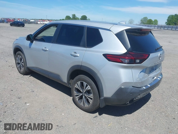 2022 Nissan Rogue SV with VIN 5N1BT3BB8NC674415, listed as a IAAI auction lot 42039611 with 68,146 mi miles. Bid and sale history available at carsss.com. Image 3.