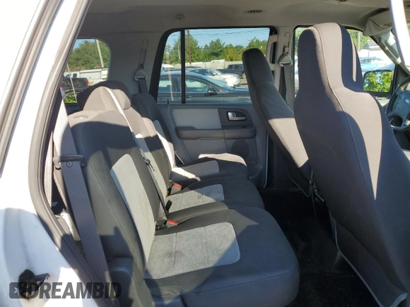 2004 Ford Expedition XLT with VIN 1FMPU16W24LB39356, listed as a Copart auction lot 69398154 with 172,691 mi miles and Salvage Title. Bid and sale history available at carsss.com. Image 11.