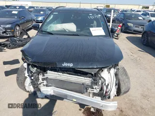 2023 Jeep Compass Latitude Lux с VIN 3C4NJDFN2PT539679, выставлен на аукционе IAAI как лот 41877754 с пробегом 40 895 миль миль и . История ставок и продаж доступна на DreamBid. Изображение 13.