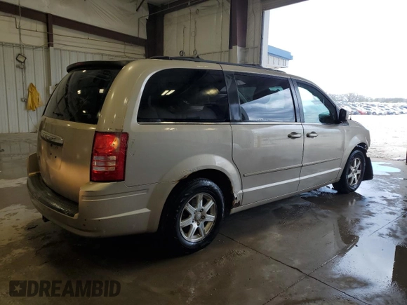 2008 Chrysler Town & Country Touring with VIN 2A8HR54P58R815950, listed as a Copart auction lot 55951155 with 211,046 mi miles and Non Repairable. Bid and sale history available at DreamBid. Image 3.