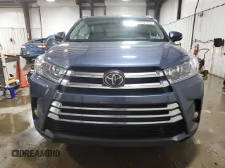 2017 Toyota Highlander Limited z VIN 5TDDZRFH4HS459601, wystawiony jako Copart lot #60559765 z przebiegiem 57 330 mil mil oraz Szkoda całkowita • Salvage title. Historia ofert i sprzedaży dostępna na DreamBid. Obrazek 5.