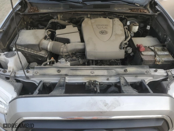 2020 Toyota Tacoma 2WD SR5 with VIN 3TMAZ5CN2LM118759, listed as a Copart auction lot 50596995 with 122,712 mi miles and Salvage Title. Bid and sale history available at carsss.com. Image 11.