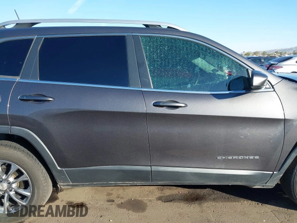 2020 Jeep Cherokee Latitude Plus with VIN 1C4PJLLB8LD535701, listed as a IAAI auction lot 41160714 with 102,529 mi miles. Bid and sale history available at carsss.com. Image 14.