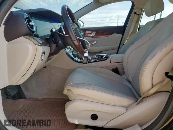 2018 Mercedes-Benz E 300 with VIN WDDZF4JB3JA312599, listed as a Copart auction lot 60413375 with Not provided miles and Salvage title. Bid and sale history available at DreamBid. Image 7.