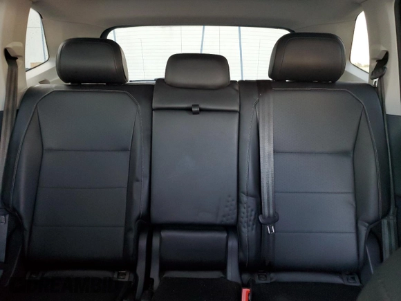 2018 Volkswagen Tiguan SEL с VIN 3VV2B7AX1JM066581, выставлен на аукционе Copart как лот 60535175 с пробегом 57 809 миль миль и Списание • Salvage title. История ставок и продаж доступна на DreamBid. Изображение 10.