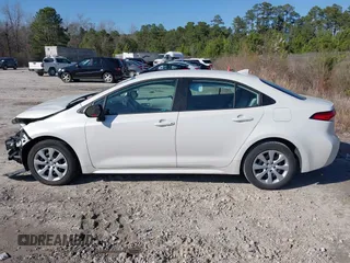 2020 Toyota Corolla LE with VIN 5YFEPRAE5LP058809, listed as a IAAI auction lot 41776646 with 60,291 mi miles. Bid and sale history available at carsss.com. Image 15.