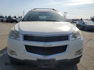 2012 Chevrolet Traverse 1LT with VIN 1GNKRGED4CJ174534, listed as a Copart auction lot 52045045 with 149,791 mi miles and Salvage Title. Bid and sale history available at DreamBid. Image 5.
