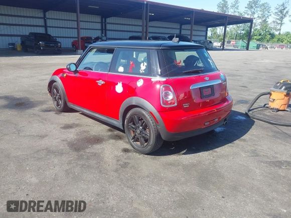 2013 MINI Hardtop with VIN WMWSU3C58DT683041, listed as a IAAI auction lot 42162366 with 76,724 mi miles and . Bid and sale history available at DreamBid. Image 3.