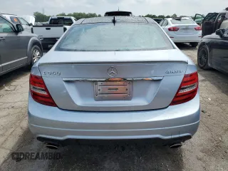 2015 Mercedes-Benz C 350 with VIN WDDGJ8JB6FG401746, listed as a Copart auction lot 62316664 with 141,594 mi miles and Salvage title. Bid and sale history available at DreamBid. Image 6.