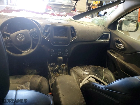 2019 Jeep Cherokee Latitude Plus with VIN 1C4PJMLX6KD156518, listed as a Copart auction lot 85793724 with 0 mi miles and Salvage Title. Bid and sale history available at carsss.com. Image 8.