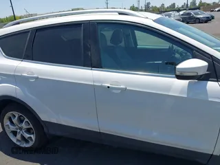 2015 Ford Escape Titanium с VIN 1FMCU0J92FUB25268, выставлен на аукционе IAAI как лот 42489681 с пробегом 139 809 миль миль и . История ставок и продаж доступна на DreamBid. Изображение 13.