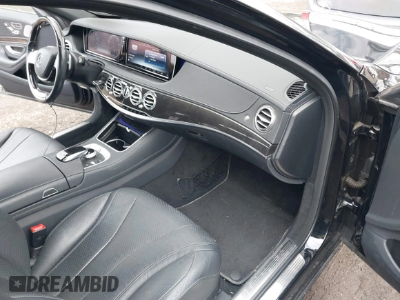 2017 Mercedes-Benz S 550 z VIN WDDUG8FB6HA305535, wystawiony jako IAAI lot #40890499 z przebiegiem 20 189 mil mil oraz . Historia ofert i sprzedaży dostępna na DreamBid. Obrazek 5.
