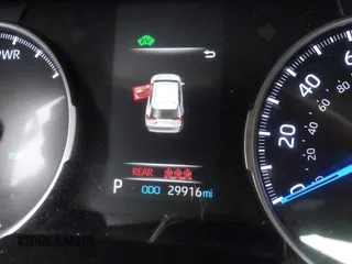 2019 Toyota RAV4 Hybrid LE z VIN JTMMWRFV9KD035204, wystawiony jako IAAI lot #42474855 z przebiegiem 29 916 mil mil oraz . Historia ofert i sprzedaży dostępna na DreamBid. Obrazek 16.
