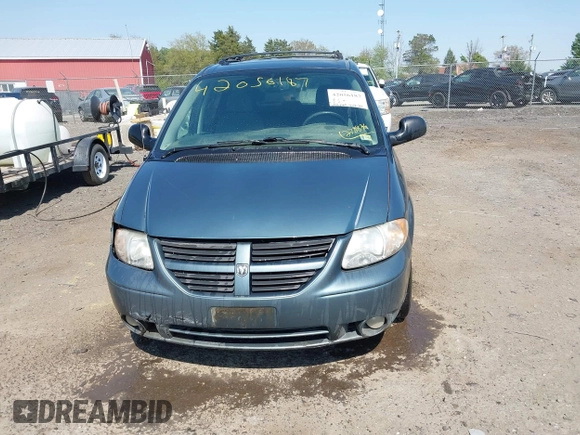 2005 Dodge Caravan SXT with VIN 2D8GP44L55R278834, listed as a IAAI auction lot 42056187 with 284,725 mi miles and . Bid and sale history available at DreamBid. Image 13.