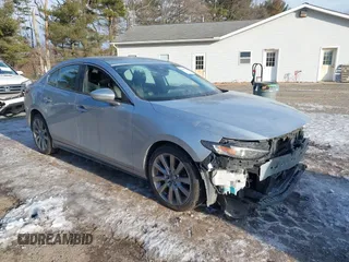 2019 Mazda 3 w/Select Pkg with VIN 3MZBPAAL4KM109139, listed as a IAAI auction lot 41421281 with 105,954 mi miles. Bid and sale history available at carsss.com. Image 1.